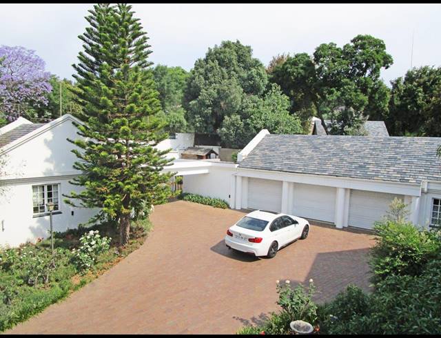 BEDROOM HOUSE FOR SALE IN BRYANSTON